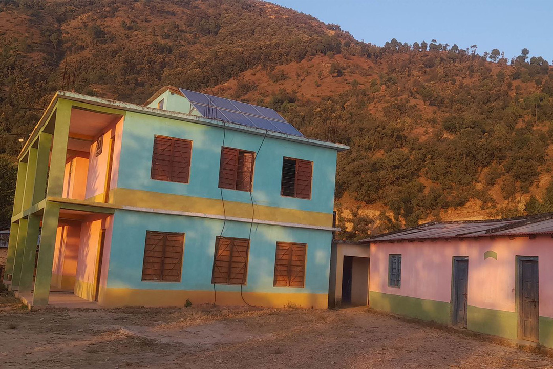 बैतडीका विद्यालयमा प्याड व्यवस्थापन गर्ने ठाउँ छैन, किशोरीहरु समस्यामा 